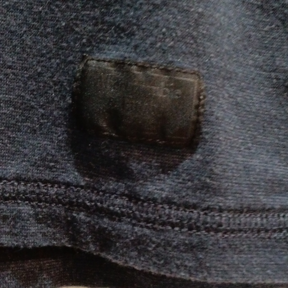 Abercrombie Dark Blue Quarter-Zip Shirt. - Picture 5 of 10